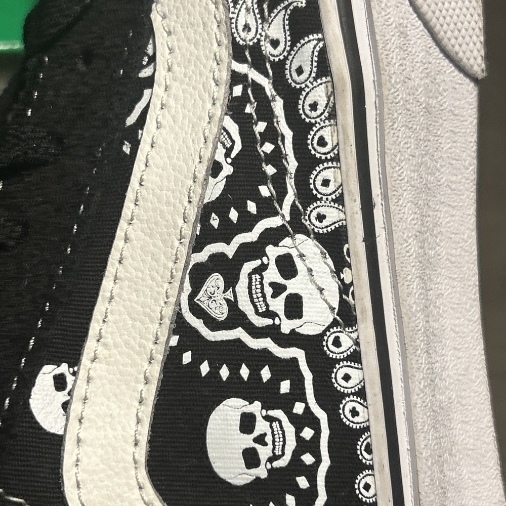 Vans Black And White Skulls And Paisley Collab 9.5 Men's CLEAN - Picture 12 of 13